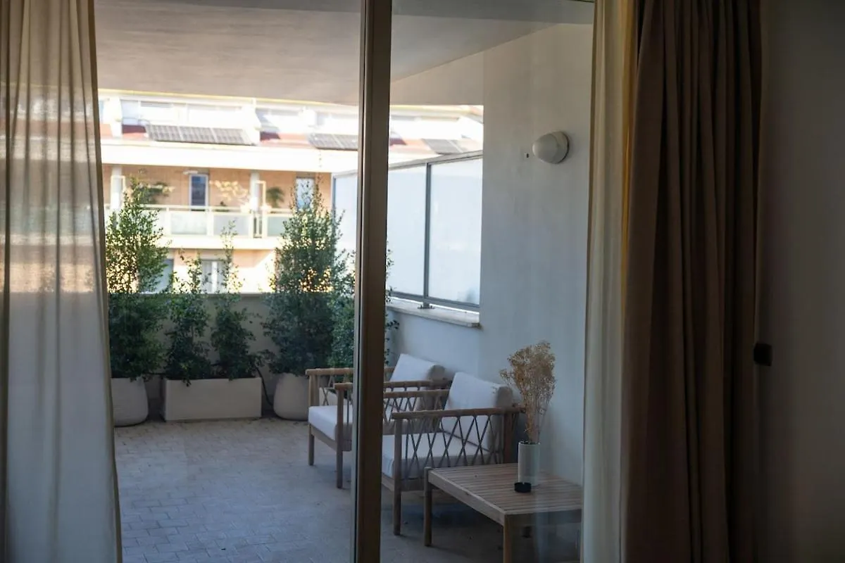 La Dolce Vita - Trastevere Luxury Stylish Studio Rome 0*,  Italy
